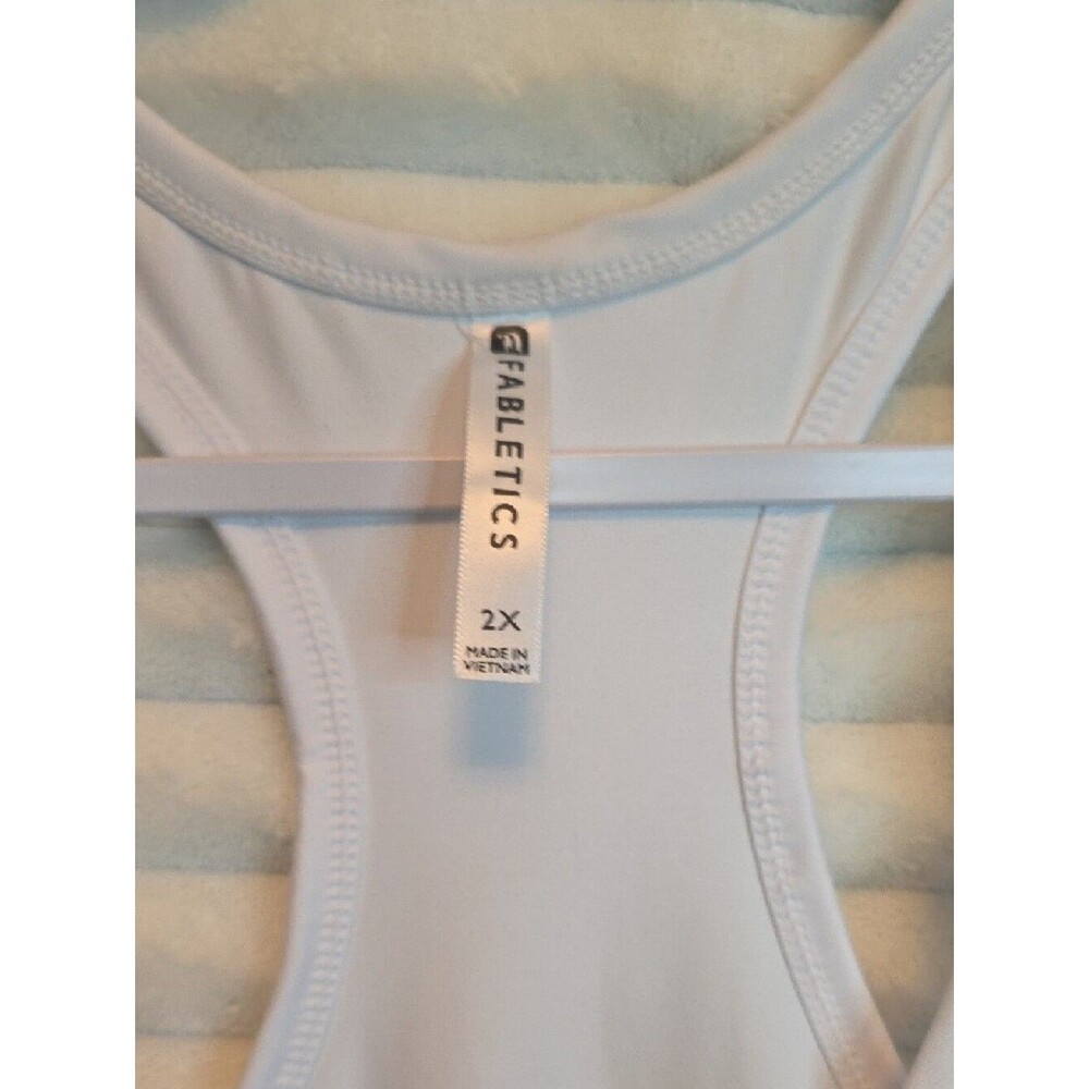0197 Fabletics White Racerback Tank,‎ 2X - Picture 3 of 5
